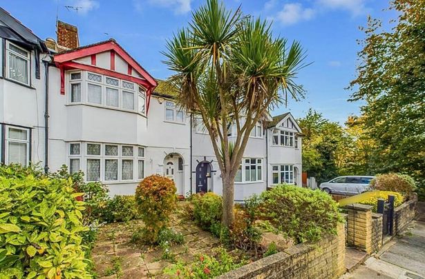 1 bedroom in a house share to rent - Photo 1