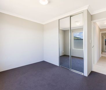 Fresh, Modern & Perfectly Positioned Less Than 1km from the Heart o... - Photo 6