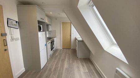 1 bedroom flat to rent - Photo 2