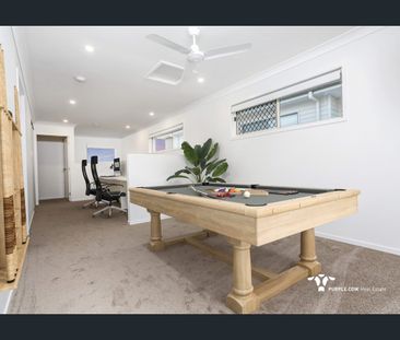 Modern Family Living in the Heart of Bellbird Park. - Photo 1