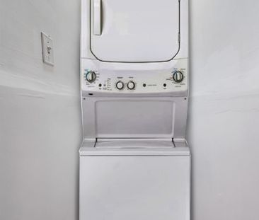 For Lease - 33 Edgemont Street, Hamilton, Ontario - Photo 3