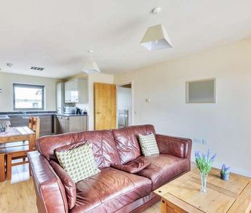 Old Town, Swindon, SN1 - Photo 2