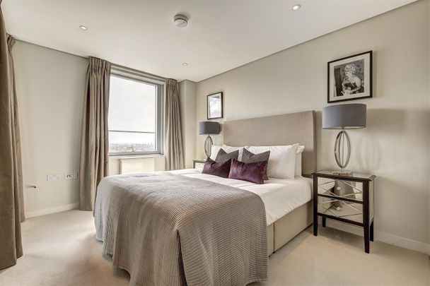 3 bed apartment to rent in Merchant Square East, London, W2 1 - Photo 1