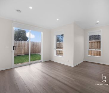 Modern Family Living in Bonnie Brook – Spacious 4-Bedroom Home - Photo 2