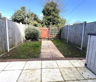 2 bedroom terraced house to rent - Photo 2