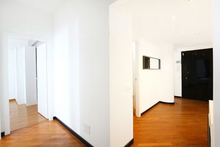 Via Privata Mauro Rota, Milan, Lombardy 20125 - Photo 3