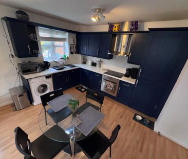 2 bedroom flat to rent - Photo 6