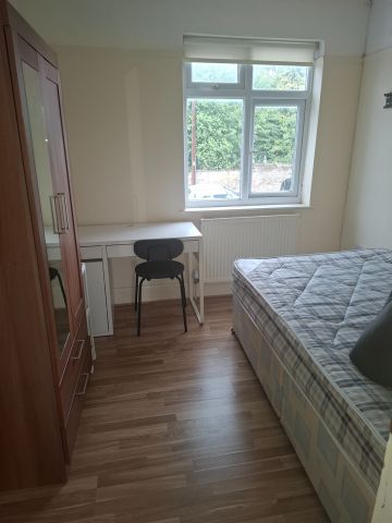 Room in a Shared House, Radley Rd, BS16 - Photo 5