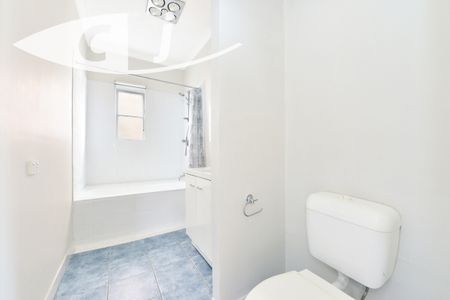 35 Devitt Street, Blacktown NSW 2148 - House For Rent | Domain - Photo 4