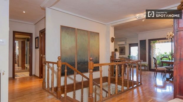 3 room luxury Flat for rent in Valencia - Photo 1