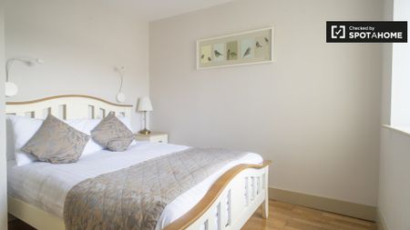 Modern 2-bedroom apartment for rent in Grand Canal Dock - Photo 5
