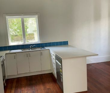 Great Family Home - Photo 1