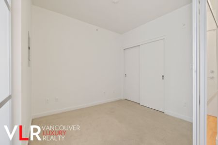 Condo in Vancouver West Side, BC - Photo 4