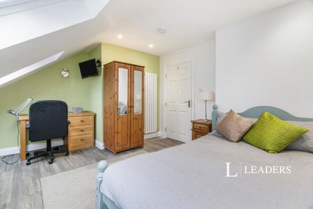 5 bedroom terraced house to rent - Photo 3