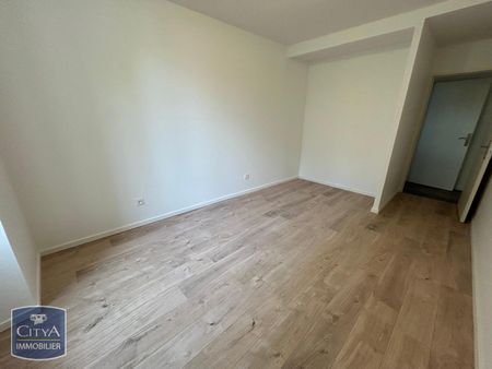 Location Appartement 3 pièces 55m² MONTELIMAR 26200 - Photo 2