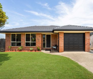 Beautifully Renovated 4-Bedroom Family Oasis in Peaceful Cul-de-Sac - Photo 2