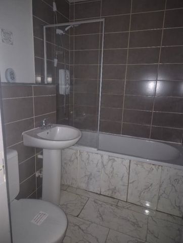 1 Bed Flat, Headland Court, AB10 - Photo 5