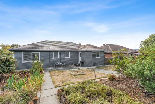 Sunny, Family Home - Photo 1
