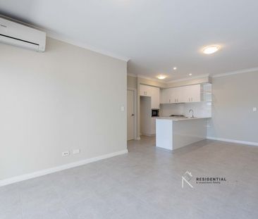 Modern apartment in quiet street - Photo 5