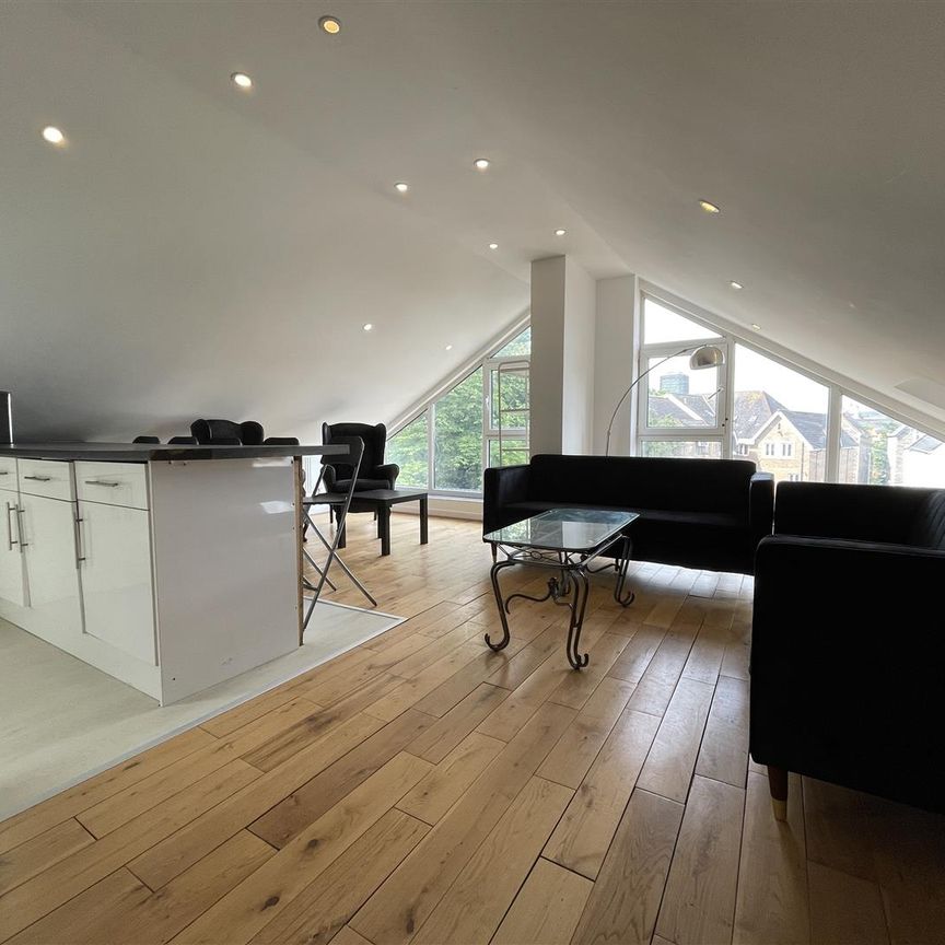 Richmond Road, Cardiff - Photo 1