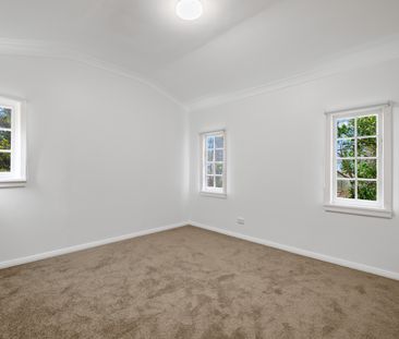 310 Bathurst Rd, Katoomba NSW 2780 - House For Rent | Domain - Photo 5