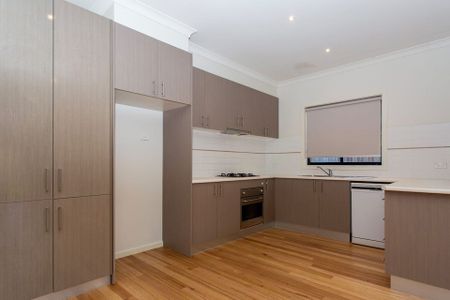 25 Caringa Street, - Photo 4