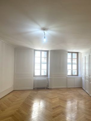 Bel appartement en plein coeur de la Vieille-Ville - Photo 1