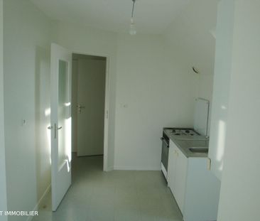 Location Appartement 2 pièces 48m² VERN SUR SEICHE 35770 - Photo 4