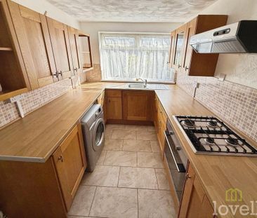 2 bedroom ground floor flat to rent - Photo 1