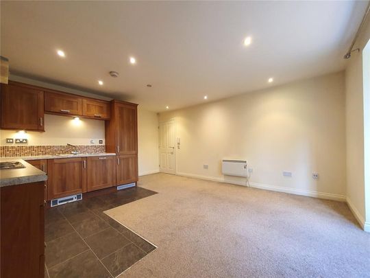 2 bedroom flat to rent - Photo 1