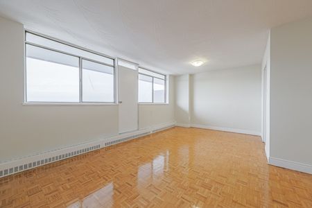 For Lease - 100 Rowena Drive Unit# 303, Toronto, Ontario - Photo 3