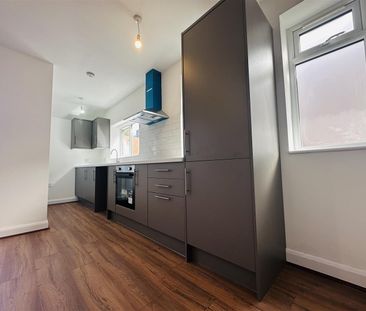 Camp Hill Road, Nuneaton, CV10 - Photo 4