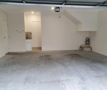 Scarborough Modern Townhouse - Photo 4