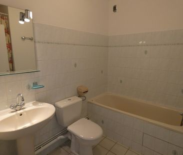 Location Appartement 1 pièce 28m² BEAUNE 21200 - Photo 2