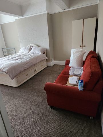 Room in a Shared Flat, Wellgate, S60 - Photo 4