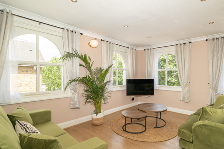 1 bedroom serviced apartment to rent - Photo 3