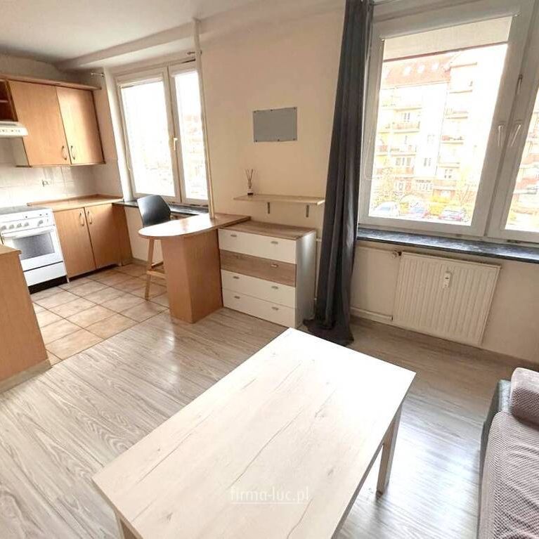 Przestronna kawalerka na os. Górczyn - Photo 1