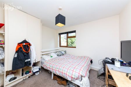 5 bedroom semi-detached maisonette to rent - Photo 2