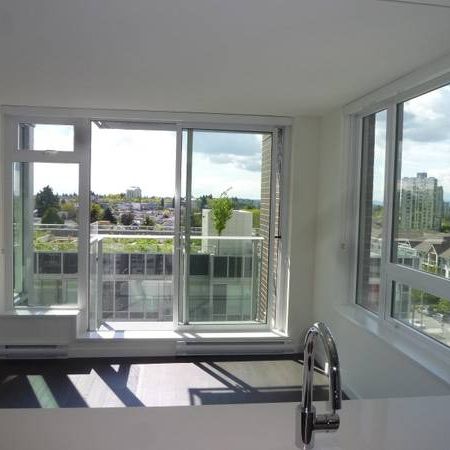 Apartment for Rent: Bright and Modern 1-Bed + Den Unit in Collingwood - Photo 3