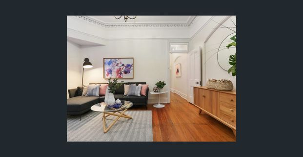 Tastefully designed three bedroom home - Photo 1