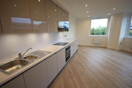 2 bedroom apartment to rent - Photo 3