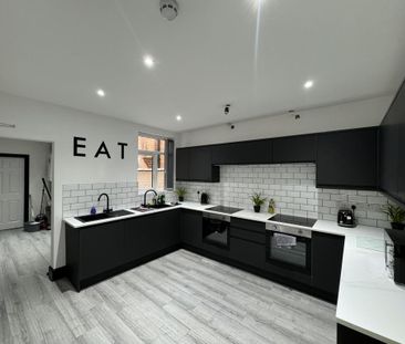 1 bedroom in a house share to rent - Photo 5