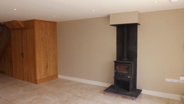 2 bedroom cottage to rent - Photo 1