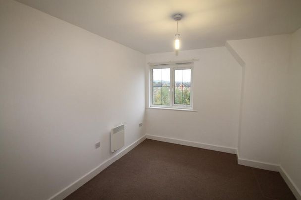2 bedroom property to rent - Photo 1