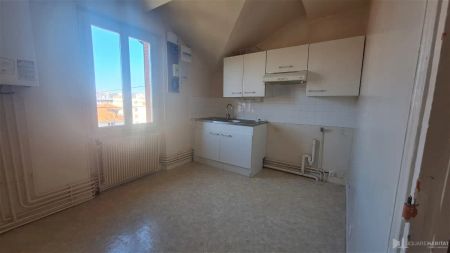 Location appartement 3 pièces - 56.61m² à Clermont-ferrand (63000) - Photo 3