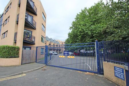 2 bedroom apartment to rent - Photo 2