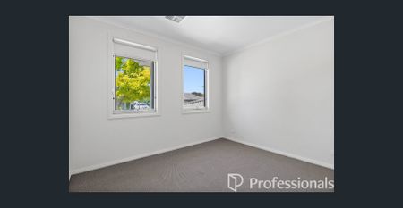 Stunning New Build! - Photo 2