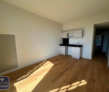 Location Appartement 2 pièces 38m² DOLE 39100 - Photo 2
