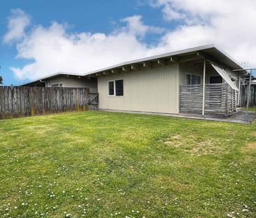 2 Bedrooms, Henderson - Photo 1