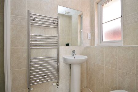 The Gables, Guildford, Surrey, GU2 9JR - Photo 2